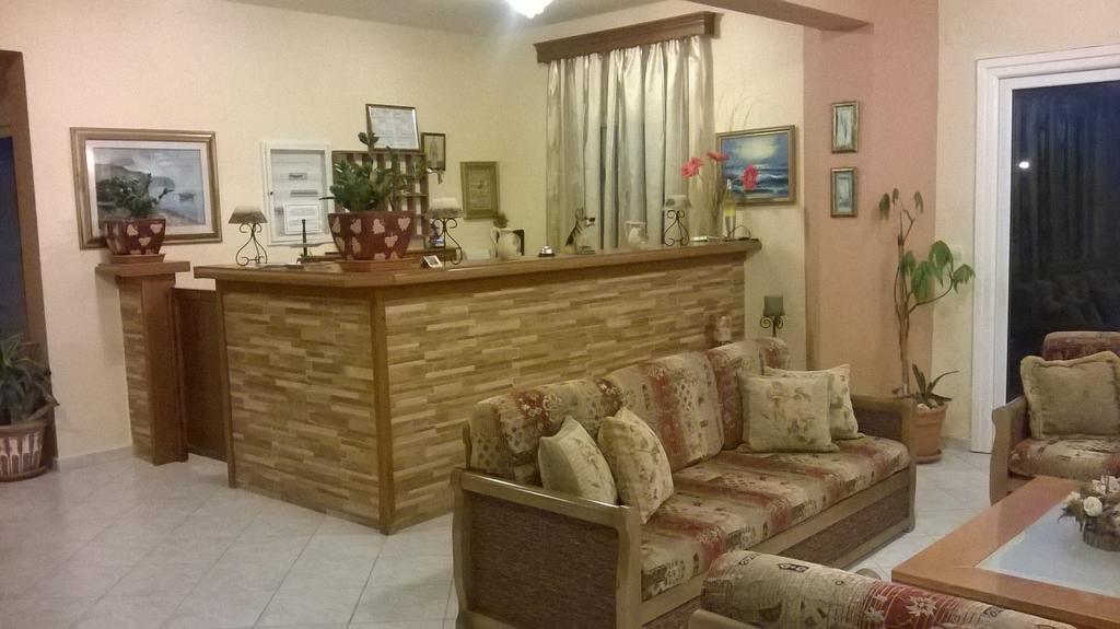 Hotel Spiros Амудья Екстер'єр фото