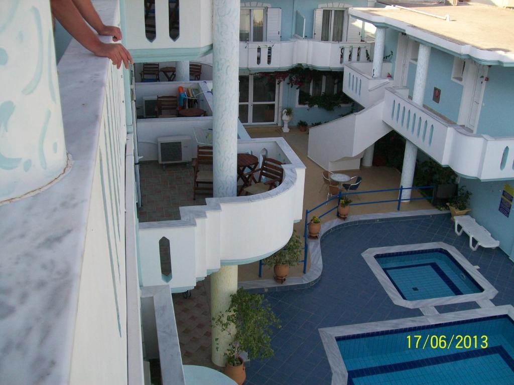 Hotel Spiros Амудья Екстер'єр фото