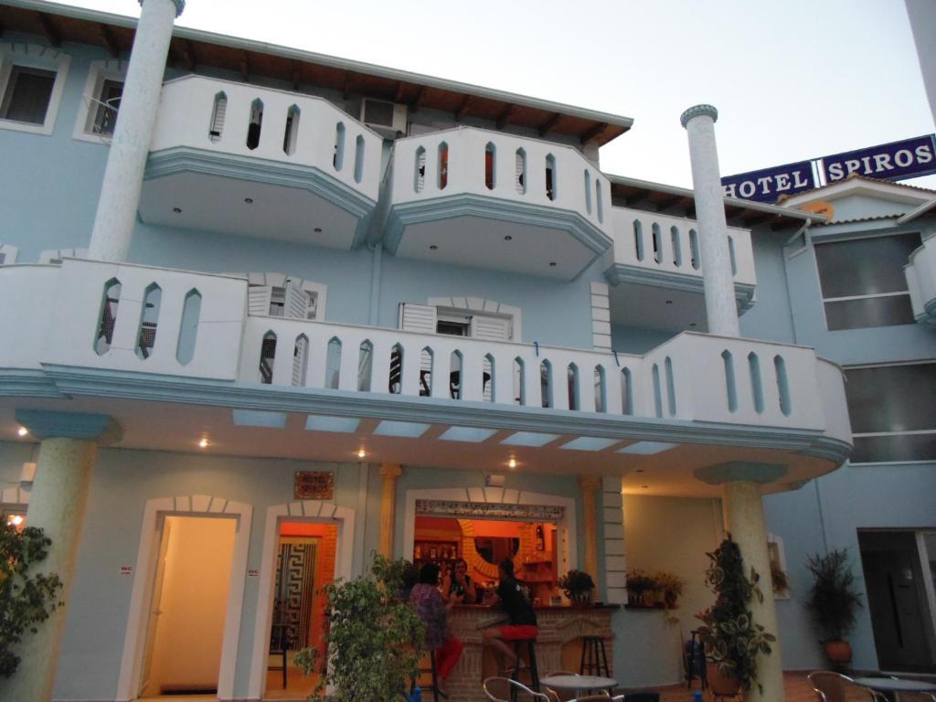Hotel Spiros Амудья Екстер'єр фото